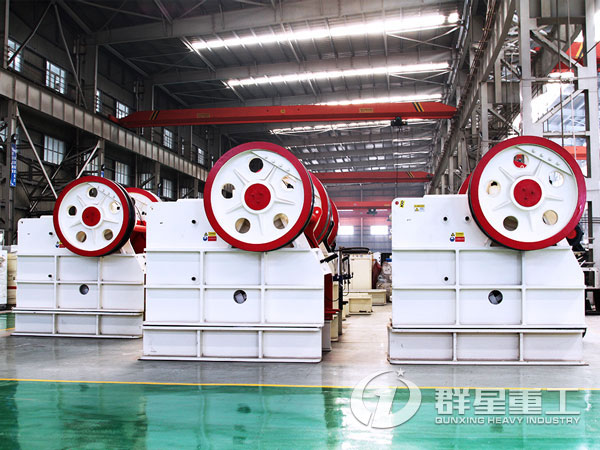 46鄂式破碎機(jī)設(shè)備